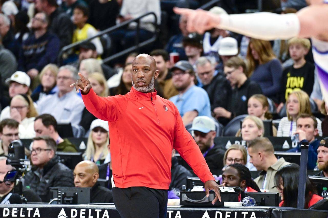 转会新闻包含NBA常规赛集结日再迎强敌，尼斯队长鼓劲，主帅态度——引发热议，球队文化再被提及的词条