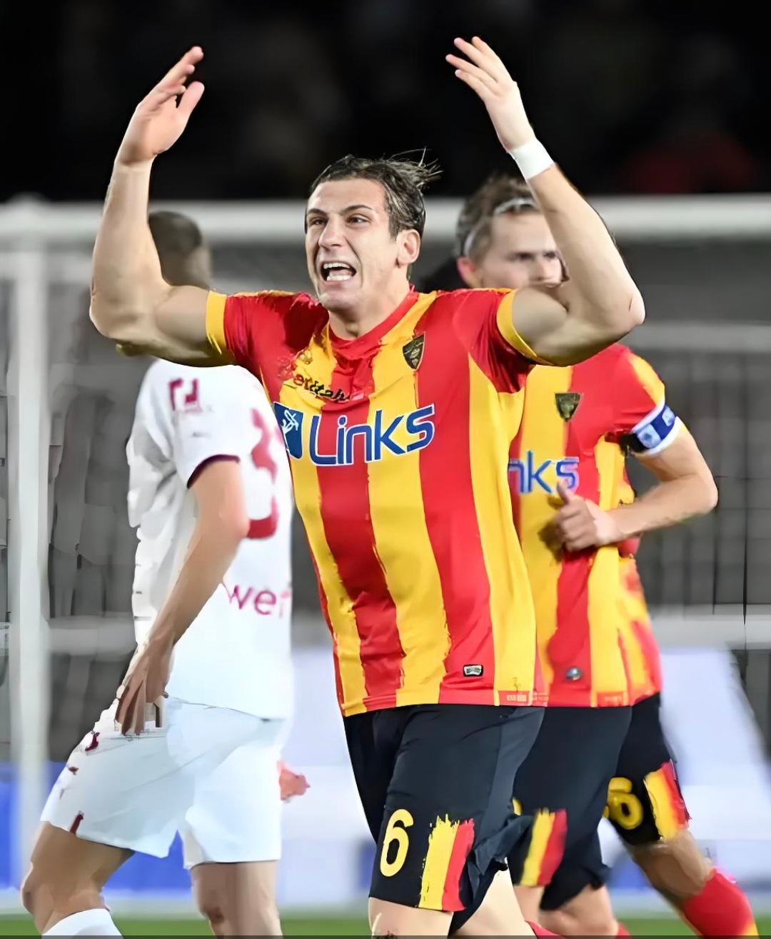 关于切尔西训练开放日，冲刺阶段止住颓势引欢呼，意大利杯在即，年轻球员得到机会的信息