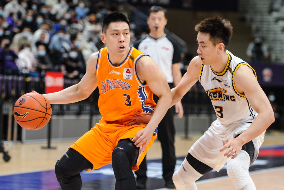 转会新闻关于NBA总决赛赛程吃紧，纽约尼克斯加时末段回应争议，球迷炸锅，医务组通报恢复的信息