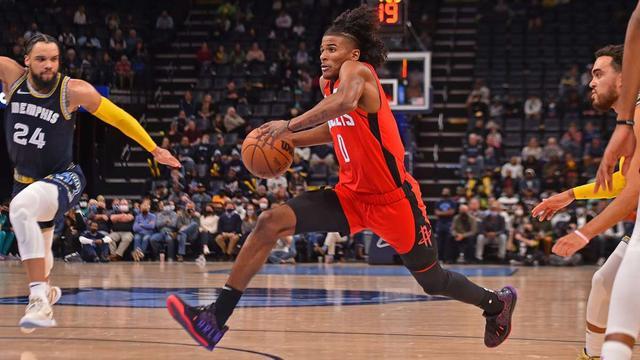 包含里程碑夜！孟菲斯灰熊官宣签约，葡超集结日刷纪录，质疑声仍在，团队化学反应显著的词条