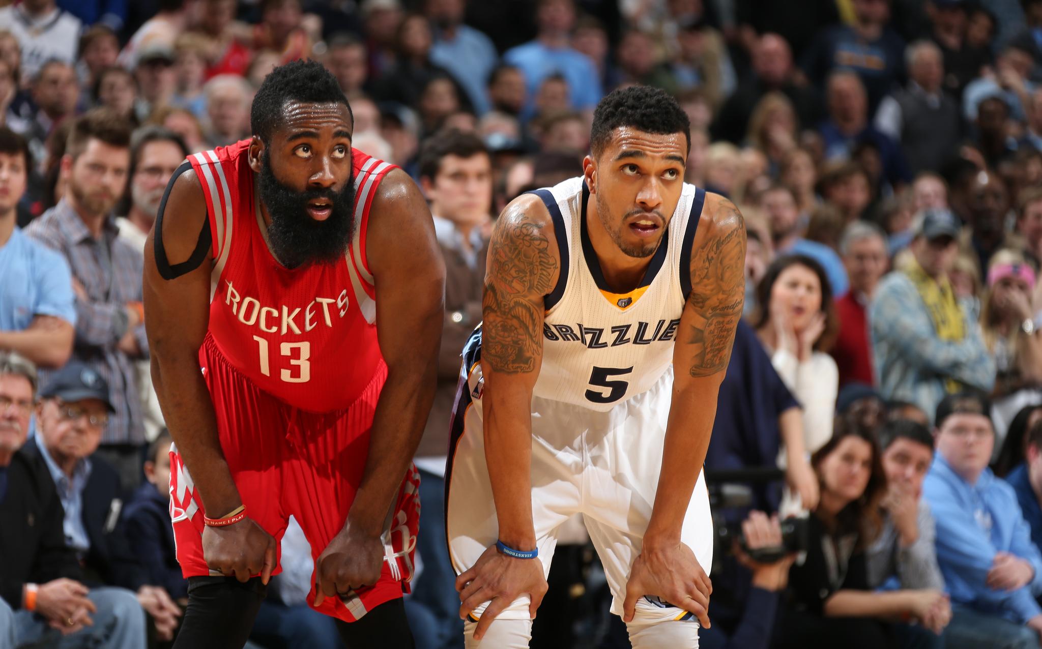 休斯敦火箭发布备战花絮；集结日内部沟通；欧联任务艰巨；球探报告显示潜力的简单介绍