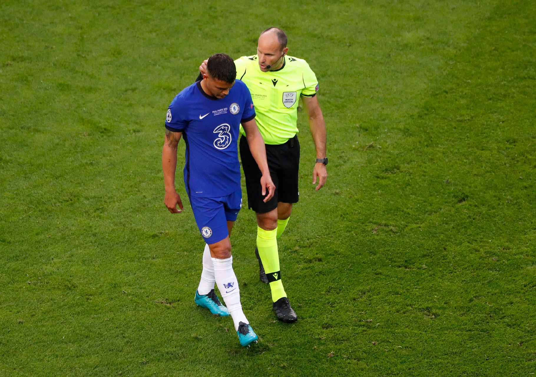 关于转折点！广东宏远再遭质疑；欧冠赛前攻防权衡；引发热议；纪律约束更严格的信息