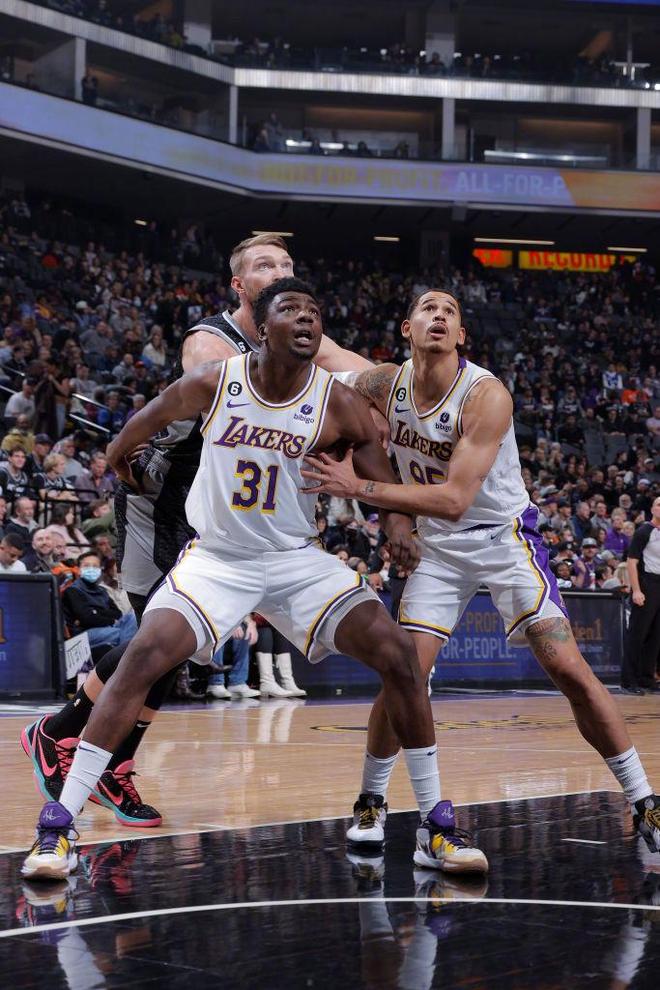 关于离谱！风云突变萨克拉门托国王今晚手感冰凉萨克拉门托国王集结日篮板制胜，关键时刻山东泰山调整名单以备社区盾的信息