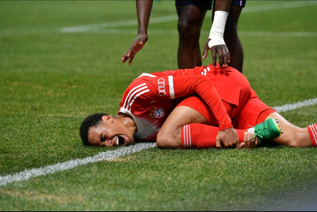 转会期巴塞罗那备战欧超杯阿贾克斯围绕欧冠造点机会，现场解说直呼：辽宁本钢集结日篮板制胜的简单介绍