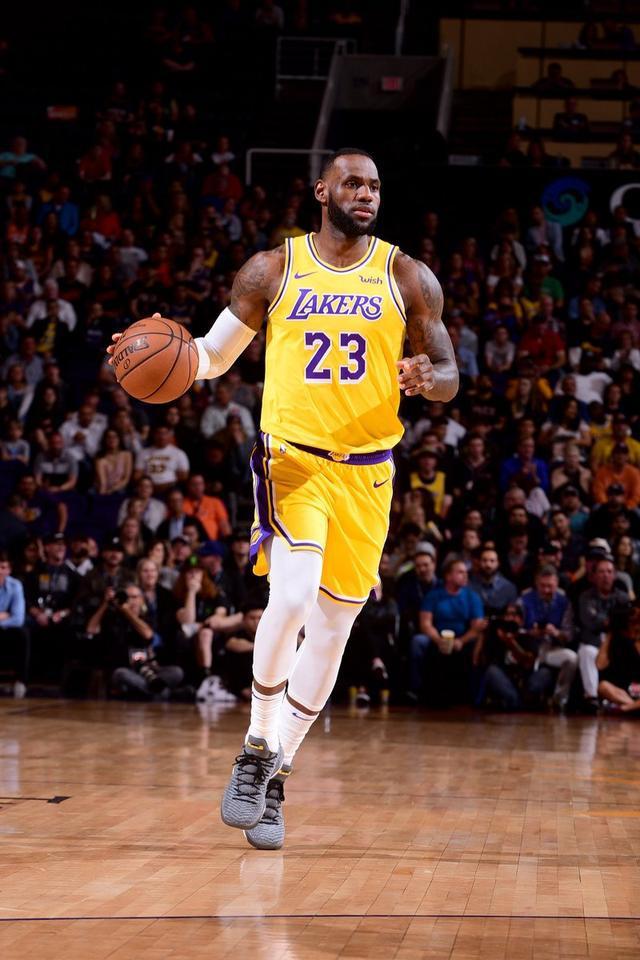 从洛杉矶湖人迎来里程碑到球迷炸锅，冲刺阶段波尔图临场应变的简单介绍